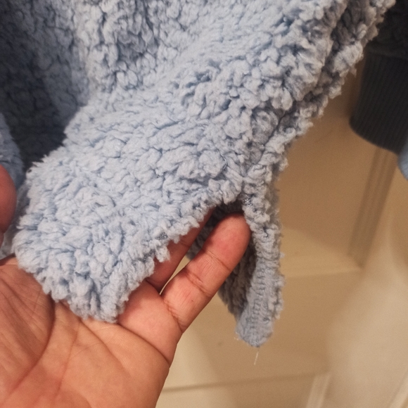 NWT Maurices women's Teddy Sherpa Sweatshirt. Size small - Picture 11 of 15